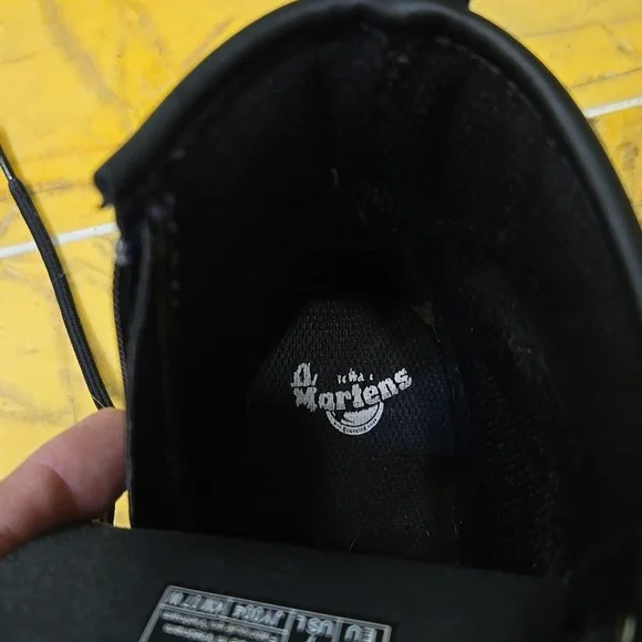 Dr Martens Airwair Boots - Picture 7 of 8